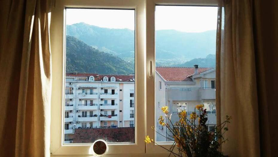 Nataliia Twister Apartment بودفا المظهر الخارجي الصورة